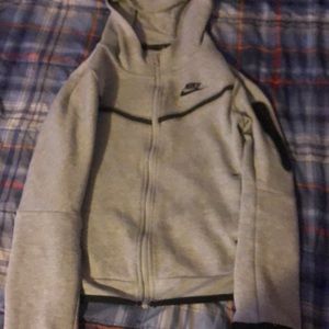 GREY KIDS NIKE TECH JACKET